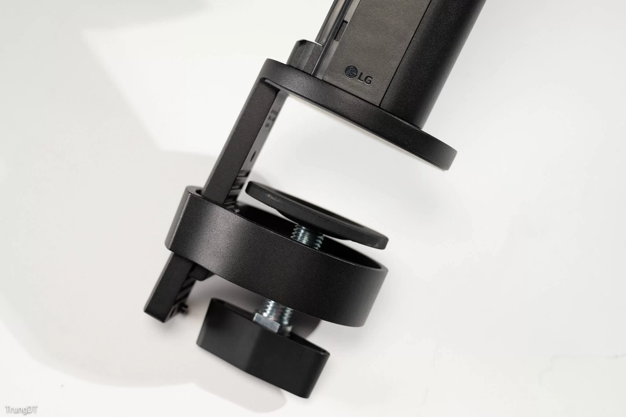 6031545 lg 28mq780 dualup ergo stand tinhte 5