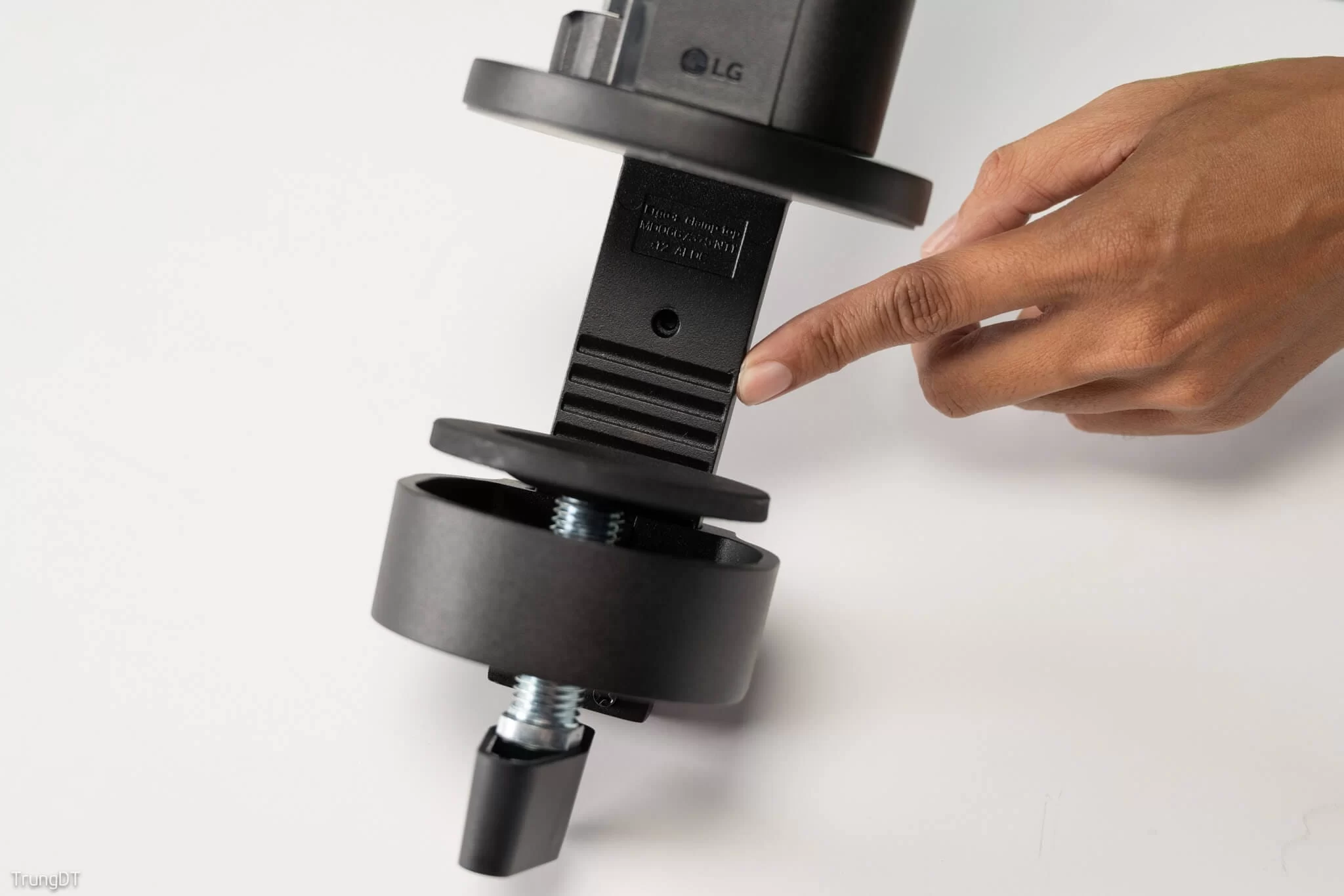 6031546 lg 28mq780 dualup ergo stand tinhte 6