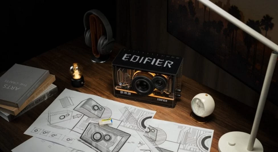 Edifier QD35 BLACK Tabletop Bluetooth Speakers - RMS 40W, Bluetooth 5.3, USB-C, USB-A, AUX, EQs, RGB, GaN charger 35W 4 Edifier QD35 BLACK Tabletop Bluetooth Speakers - RMS 40W, Bluetooth 5.3, USB-C, USB-A, AUX, EQs, RGB, GaN charger 35W - Ảnh 4