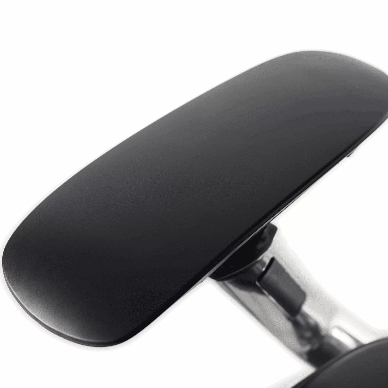 Cooler Master ERGO L Ergonomic Chair (CMI-GCEL-2019) - Black, 3D Cast Aluminium frame, 2D Aluminium Armrest, Class 4 Gas Lift 16 Cooler Master ERGO L Ergonomic Chair (CMI-GCEL-2019) - Black, 3D Cast Aluminium frame, 2D Aluminium Armrest, Class 4 Gas Lift - Ảnh 16
