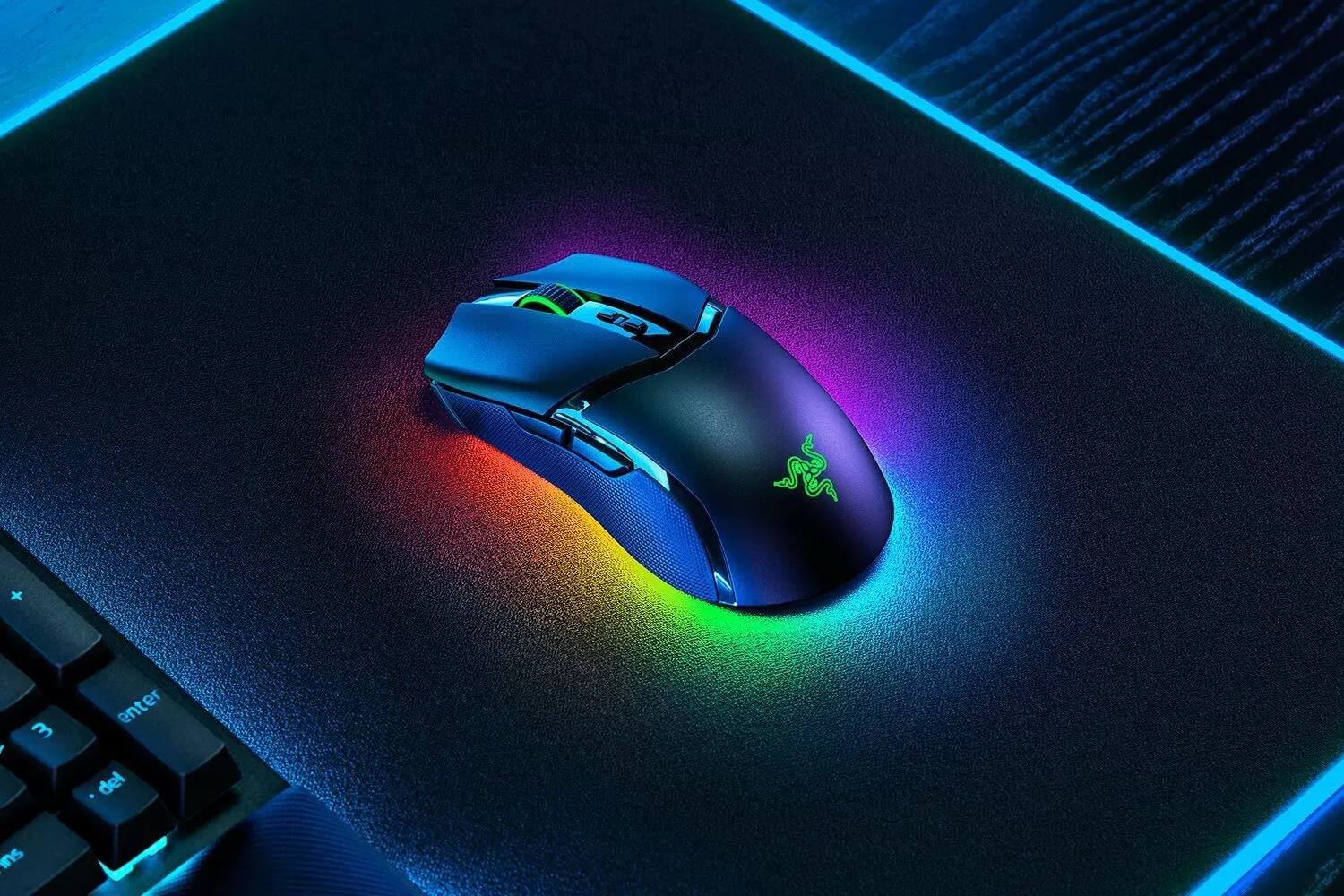 Razer Cobra Pro Wireless Black Gaming Mouse - 70g, 30000 dpi, Chroma RGB Lighting, Optical Mouse Switches Gen-3, Bluetooth & USB Type C 5 Razer Cobra Pro Wireless Black Gaming Mouse - 70g, 30000 dpi, Chroma RGB Lighting, Optical Mouse Switches Gen-3, Bluetooth & USB Type C - Ảnh 5