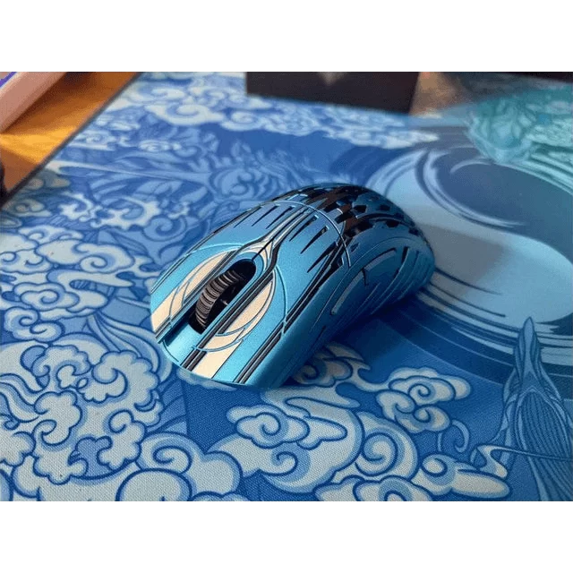 Pwnage Stormbreaker Limited Colorway Wireless Ultralight Gaming Mouse - 2.4GHz, 51g, Polling rate 2000Hz, Pixart PAW3395, 26000 DPI, 650 IPS, MCU Nordic nrf52840, Pin 120h, 2h charging 4 Pwnage Stormbreaker Limited Colorway Wireless Ultralight Gaming Mouse - 2.4GHz, 51g, Polling rate 2000Hz, Pixart PAW3395, 26000 DPI, 650 IPS, MCU Nordic nrf52840, Pin 120h, 2h charging - Ảnh 4