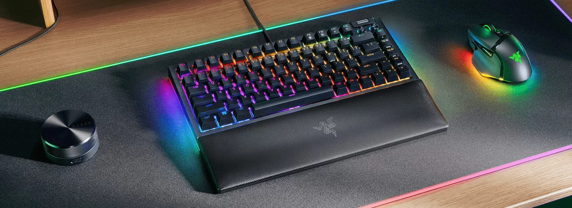 razer blackwidow v4 75 aluminum case desktop