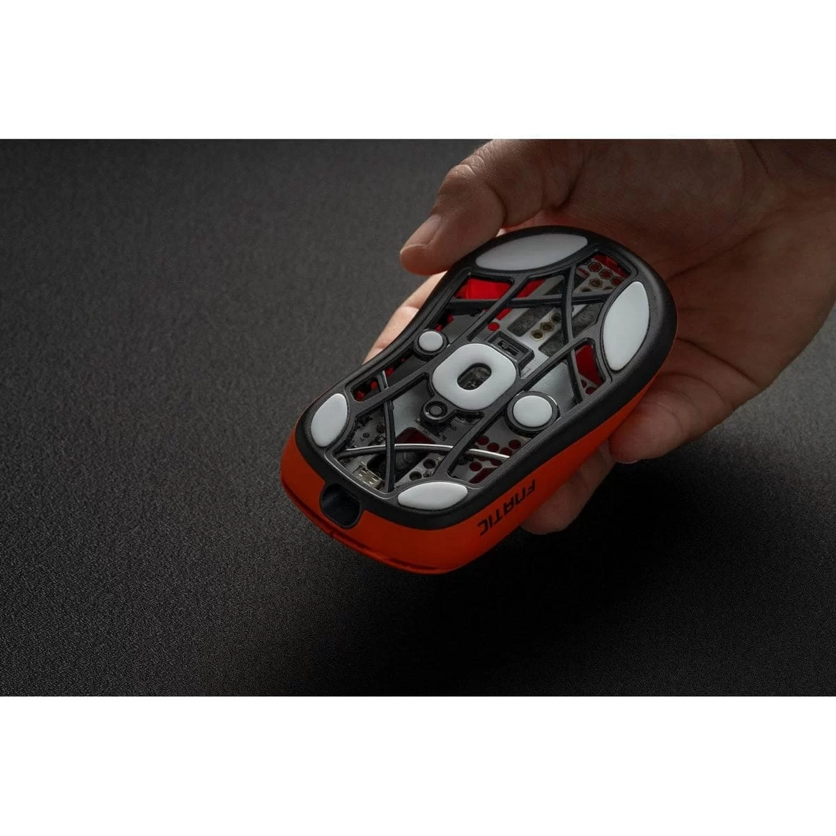 Lamzu Fnatic Gear x Lamzu Thorn 4K Special Edition Wireless Gaming Mouse - 52g, Wireless 4KHz. Chip MCUNordic 52840, Pixart 3395 (Đi kèm dongle 8KHz) 11 Lamzu Fnatic Gear x Lamzu Thorn 4K Special Edition Wireless Gaming Mouse - 52g, Wireless 4KHz. Chip MCUNordic 52840, Pixart 3395 (Đi kèm dongle 8KHz) - Ảnh 11