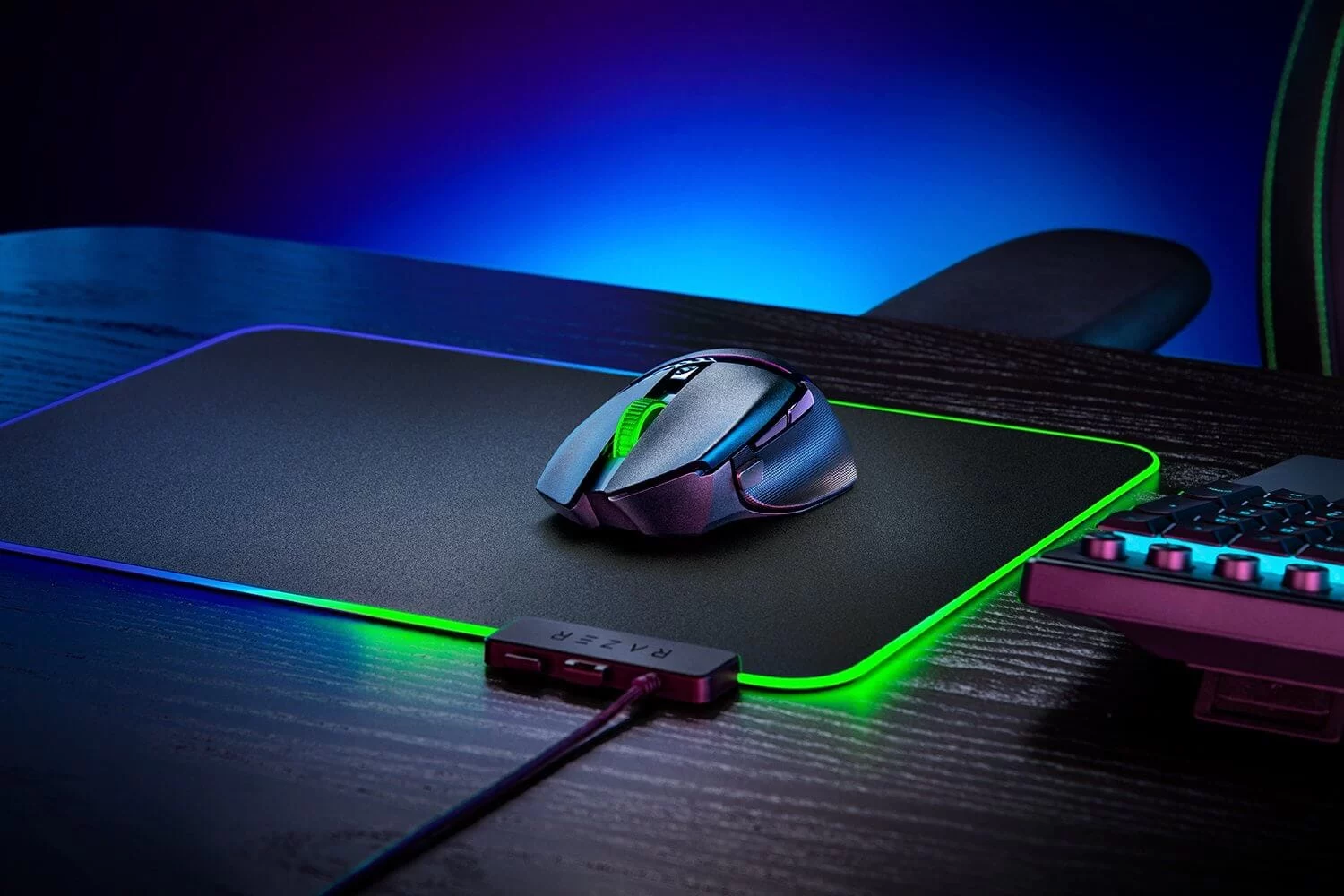 Razer Basilisk V3 X HyperSpeed slide 1