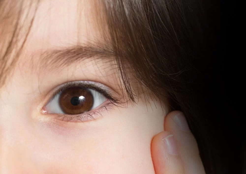 eyes