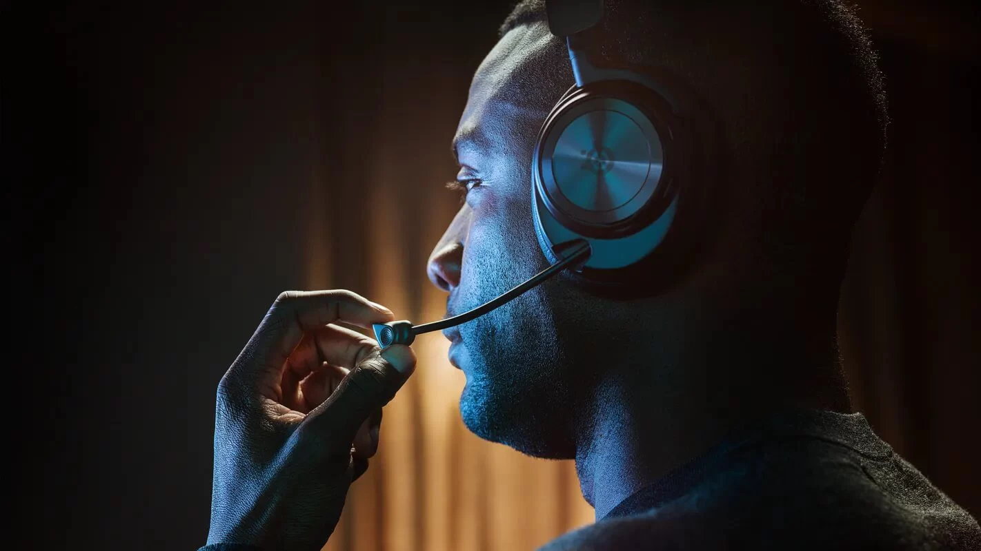 arctis nova pro black pdp tiles clearcast mic 1.png 800x800 crop scale optimize subsampling 2