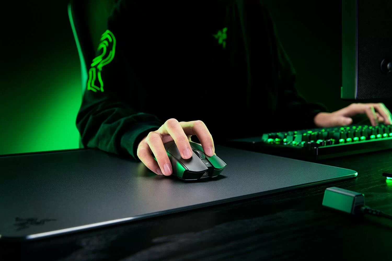 razer viper v3 pro black slide 2