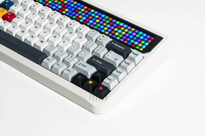 ANGRY MIAO AM 65 RGB Keyboard - Base Kit - Cloud White - 65%, Leaf Spring Mounting, 3 modes, 10000mAh battery, DIY LED Screen 5 ANGRY MIAO AM 65 RGB Keyboard - Base Kit - Cloud White - 65%, Leaf Spring Mounting, 3 modes, 10000mAh battery, DIY LED Screen - Ảnh 5