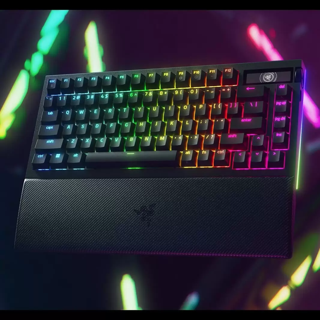 Razer BlackWidow V4 Pro 75% Wireless Gaming Mechanical Keyboard - OLED Display, Hot-swappable, True 4K Hz Wireless, Bluetooth 5.1, Razer™ Orange Tactile Switches Gen‑3 8 Razer BlackWidow V4 Pro 75% Wireless Gaming Mechanical Keyboard - OLED Display, Hot-swappable, True 4K Hz Wireless, Bluetooth 5.1, Razer™ Orange Tactile Switches Gen‑3 - Ảnh 8