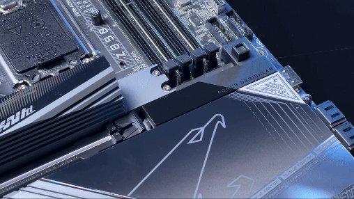 pcIe ez latch plus