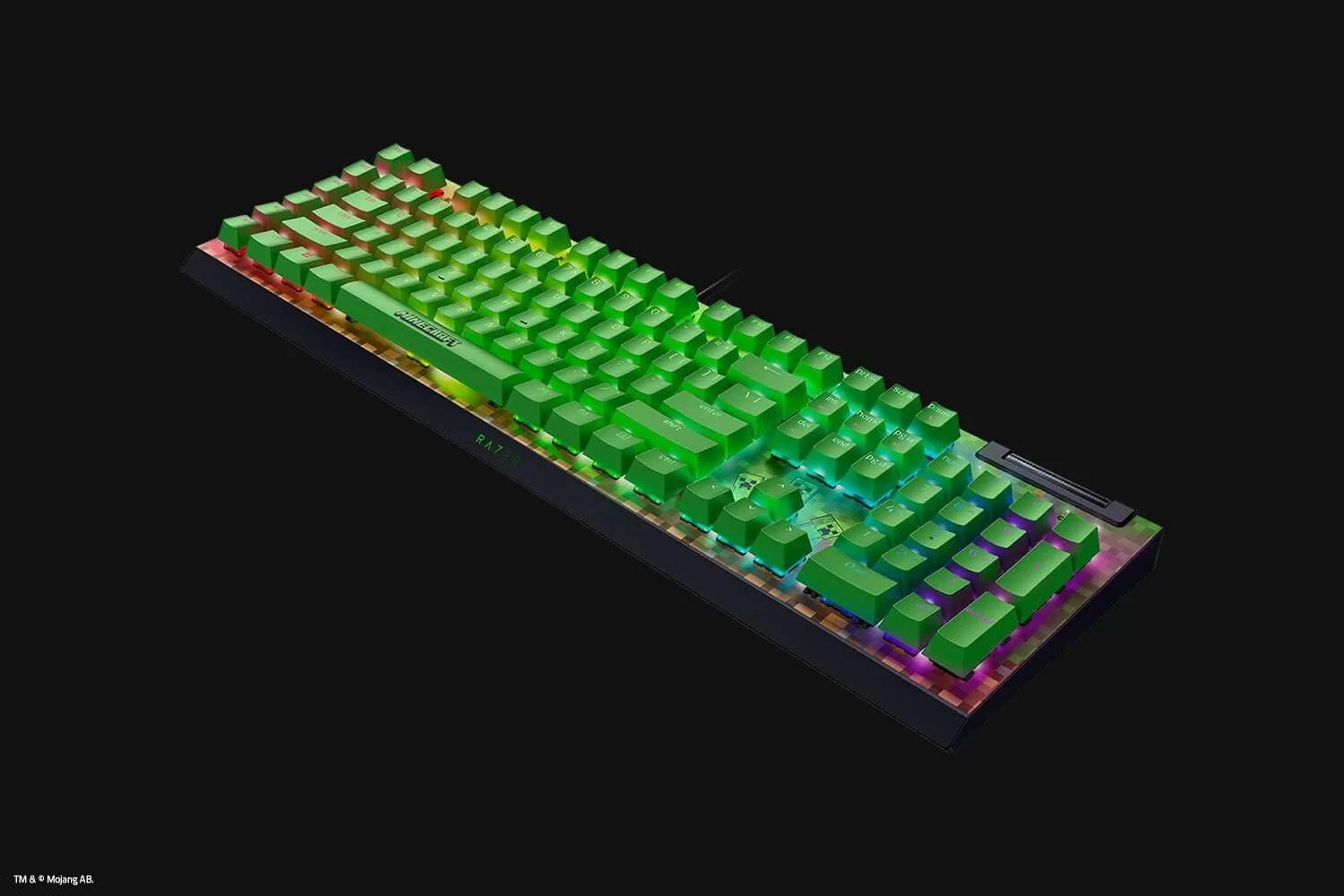 Razer BlackWidow V4 X Minecraft Edition slide 3