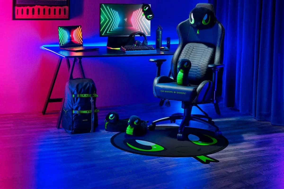 Razer Sneki Snek Floor Rug slide 4