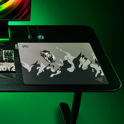 Razer Gigantus V2 Pro Nikko Edition Gaming Mouse Pad - Large (500 x 480 x 4mm), Cloth, Soft 13 razer gigantus v2 pro nikko edition large 500x480mm gaming mousepad rộng rãi