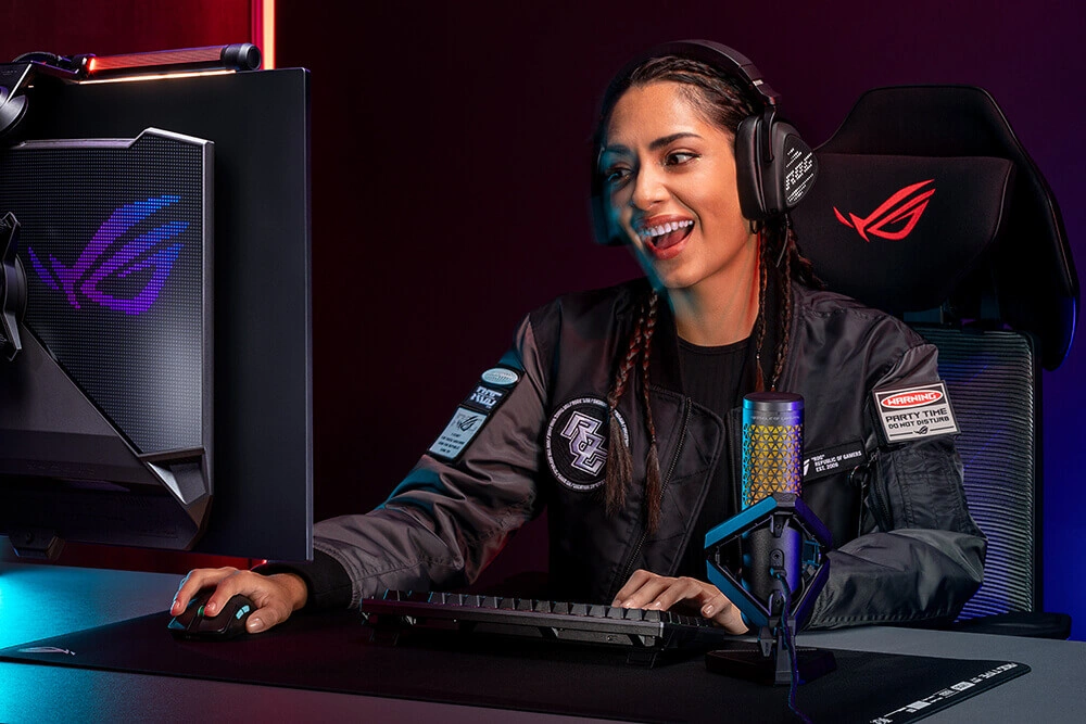 Streaming trên ASUS PG32UCDM3